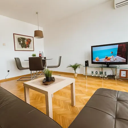 Apartmán Art Cara Urosa Bělehrad