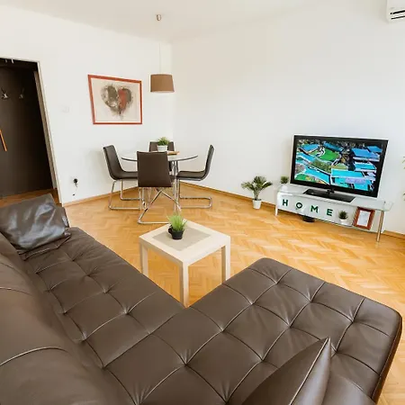 Art Cara Urosa Bělehrad